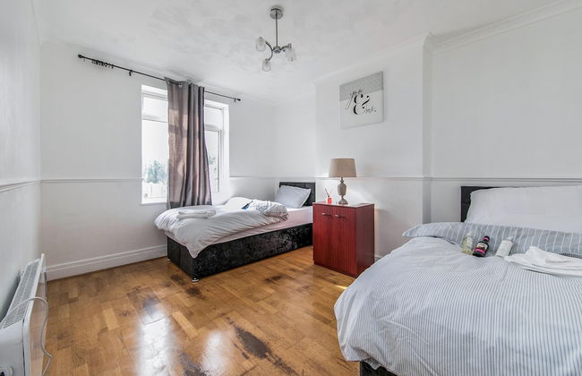 4br-sleeps10-parking-garden - Foto 3