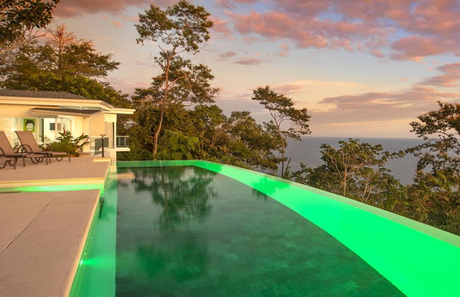 Adeluna Luxury Ocean View Villas - Foto 1