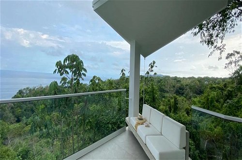 Photo 36 - Adeluna Luxury Ocean View Villas