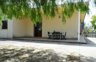 Foto 1 - Villa for Holidays by the sea and in the Countryside and Near the Beaches of San Foca