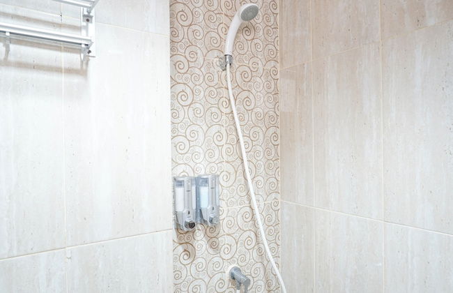 Comfortable Studio Apartment at Green Park View - Photo 11