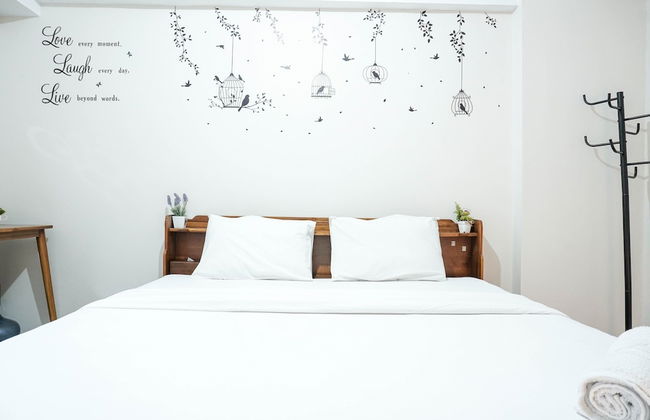 Comfortable Studio Apartment at Green Park View - Photo 1