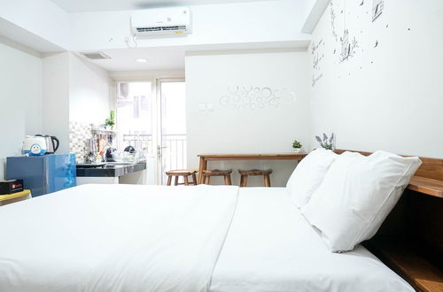 Photo 4 - Comfortable Studio Apartment at Green Park View