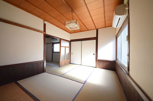 Photo 1 - Tarbo's House Nishikitsuji : Free Parking, Pet OK