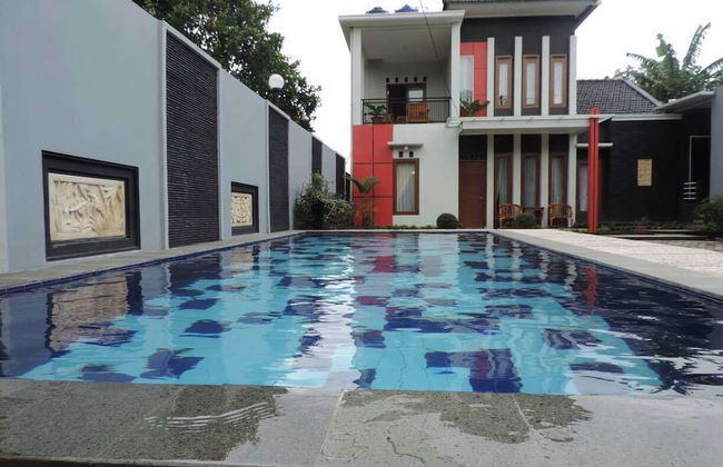 Villa Fahim 1 Puncak 4 Bedroom - Foto 1