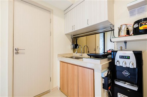 Foto 10 - Cozy Living And Comfortable Studio Room At Meikarta Apartment
