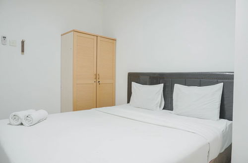 Photo 3 - Comfortable 2Br At Pangeran Jayakarta Apartment