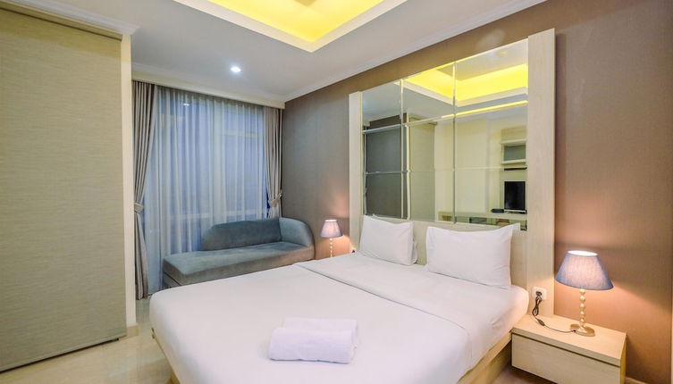 Foto 1 - Strategic And Comfort Studio At Menteng Park Apartment