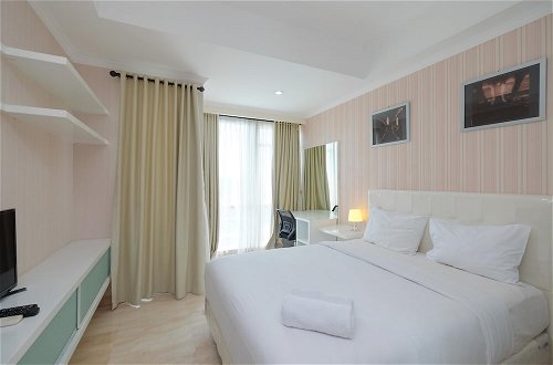 Photo 2 - Homey And Comfy Studio Room At Menteng Park Apartment