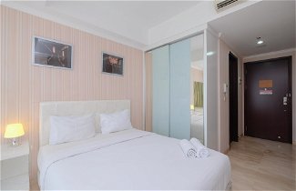Photo 3 - Homey And Comfy Studio Room At Menteng Park Apartment