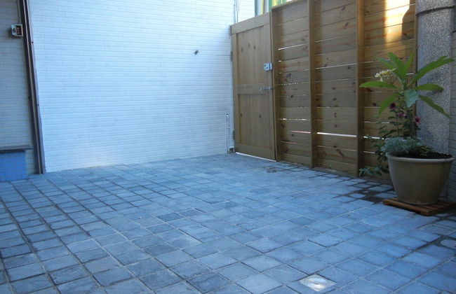 IMEEK Pet Friendly Tourist Home - Photo 14