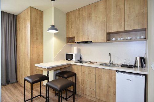 Photo 4 - Gallery Apartment A