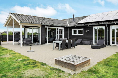 Photo 27 - 14 Person Holiday Home in Vaeggerlose