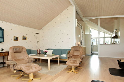 Photo 5 - 6 Person Holiday Home in Blavand