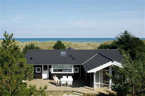 Foto 1 - 6 Person Holiday Home in Jerup