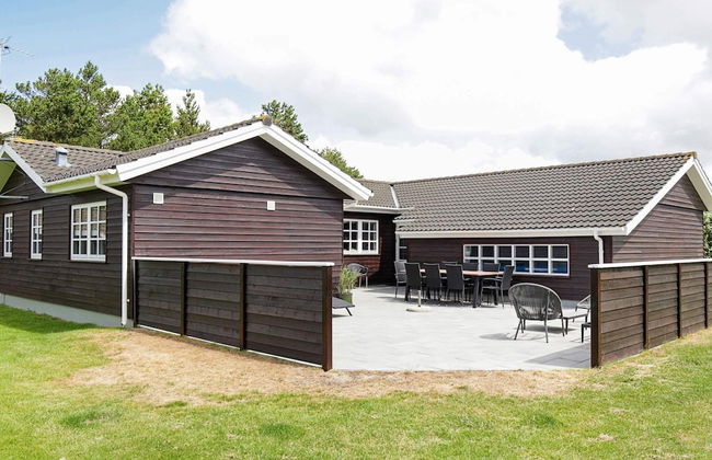 8 Person Holiday Home in Blavand - Foto 27