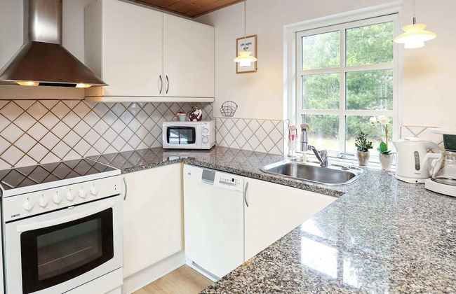 8 Person Holiday Home in Blavand - Foto 24