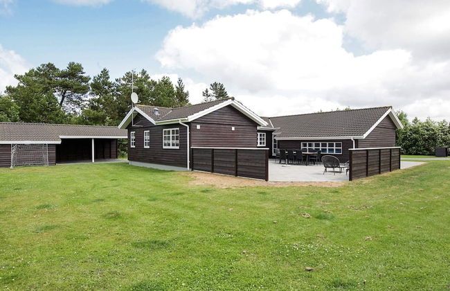 8 Person Holiday Home in Blavand - Foto 1