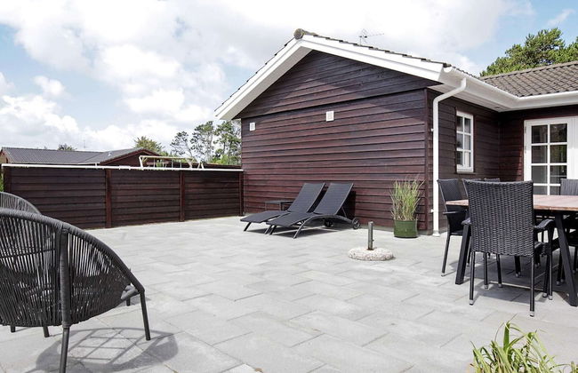 8 Person Holiday Home in Blavand - Foto 31