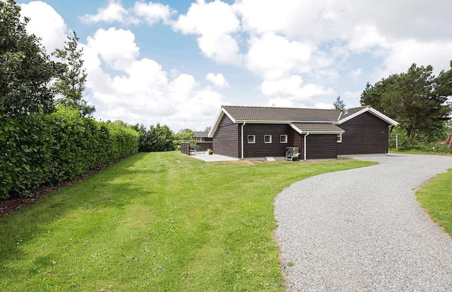 8 Person Holiday Home in Blavand - Foto 30