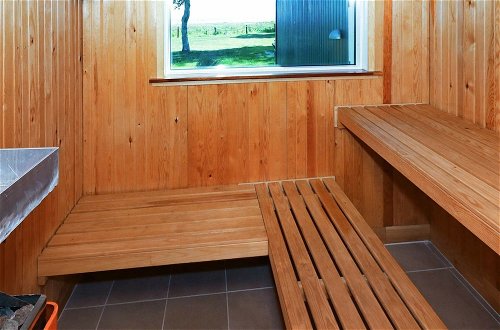 Foto 3 - 5 Person Holiday Home in Hadsund