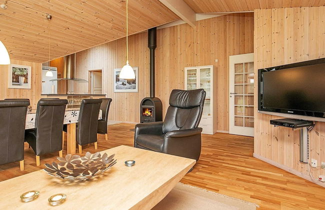 12 Person Holiday Home in Rodby - Foto 24