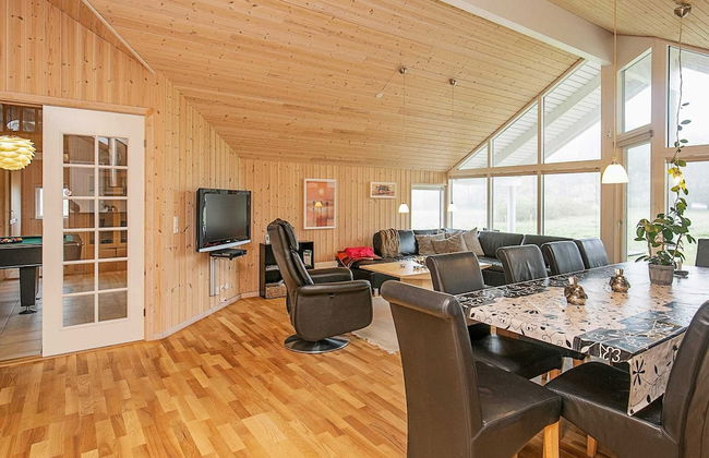 12 Person Holiday Home in Rodby - Foto 23