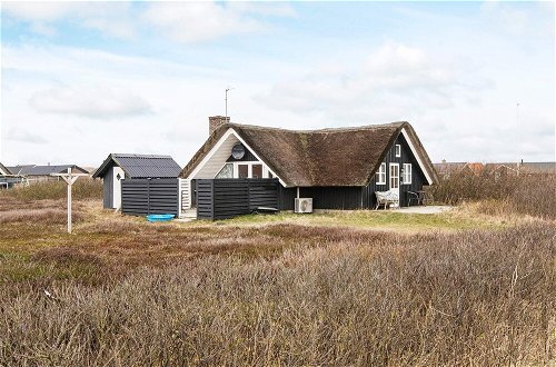 Foto 20 - Modish Holiday Home in Jutland near Sea