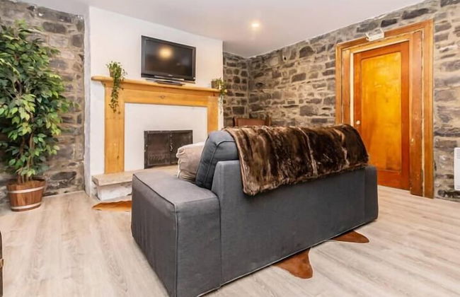 Modern Meets Rustic - 2 Bdrm Old Quebec - Foto 13