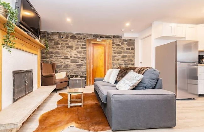 Modern Meets Rustic - 2 Bdrm Old Quebec - Foto 14