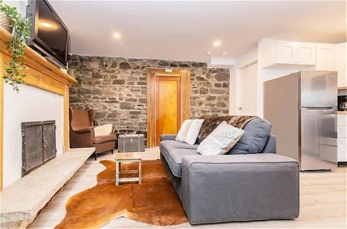 Photo 14 - Modern Meets Rustic - 2 Bdrm Old Quebec