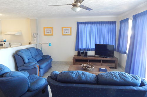 Photo 4 - Tranquil Shores Holiday Apartments