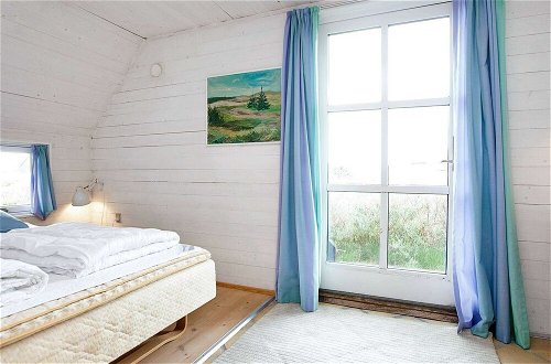 Photo 2 - 10 Person Holiday Home in Blavand