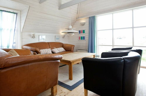 Photo 8 - 10 Person Holiday Home in Blavand