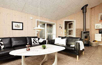 Photo 3 - 8 Person Holiday Home in Blavand