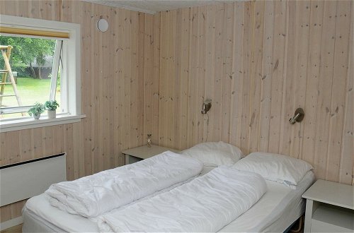 Foto 12 - 8 Person Holiday Home in Blavand