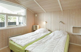 Photo 2 - 6 Person Holiday Home in Blavand