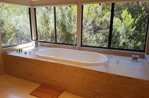 Photo 8 - Jarrah Grove Forest Retreat - Adults Only