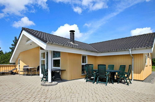 Foto 1 - 8 Person Holiday Home in Blavand