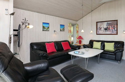 Photo 9 - 8 Person Holiday Home in Blavand