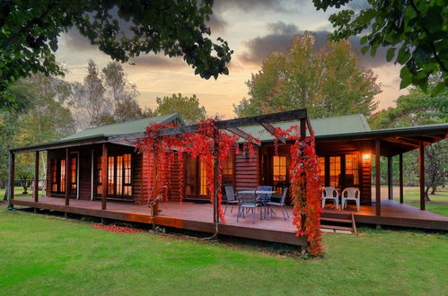 Foto 1 - Beechworth Cedar Cottages