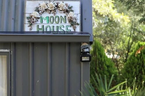 Photo 16 - Moon House