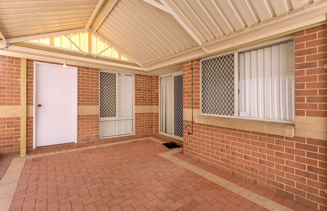 City Heights - Photo 17