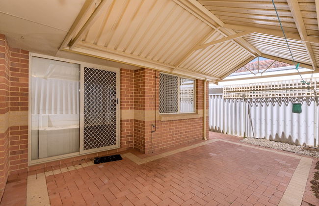 City Heights - Photo 16