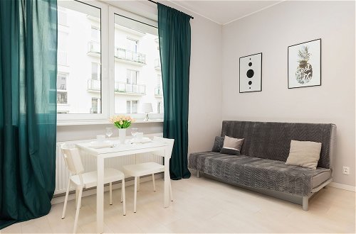 Photo 2 - Apartments Gdynia Abrahama by Renters