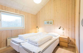 Photo 2 - 6 Person Holiday Home in Blavand