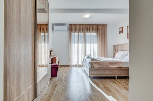 Foto 18 - Adriatik Budva apartments