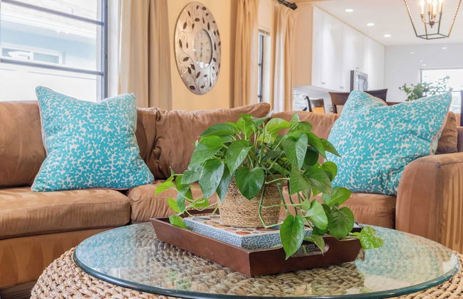 Private Pool + Sunroom Beach Escape at Manatee - Photo 12