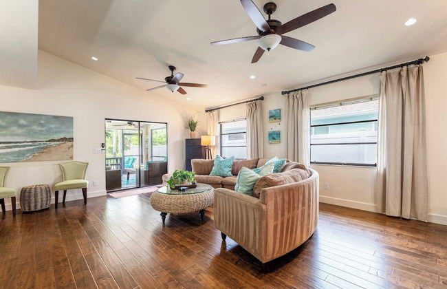 Private Pool + Sunroom Beach Escape at Manatee - Photo 10