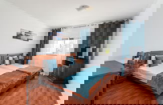 Foto 2 - BnB Homes Luxurious Apartment With 2 Bedrooms